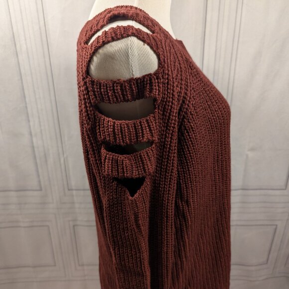 Beautiful Rust Sweater - Picture 2 of 3